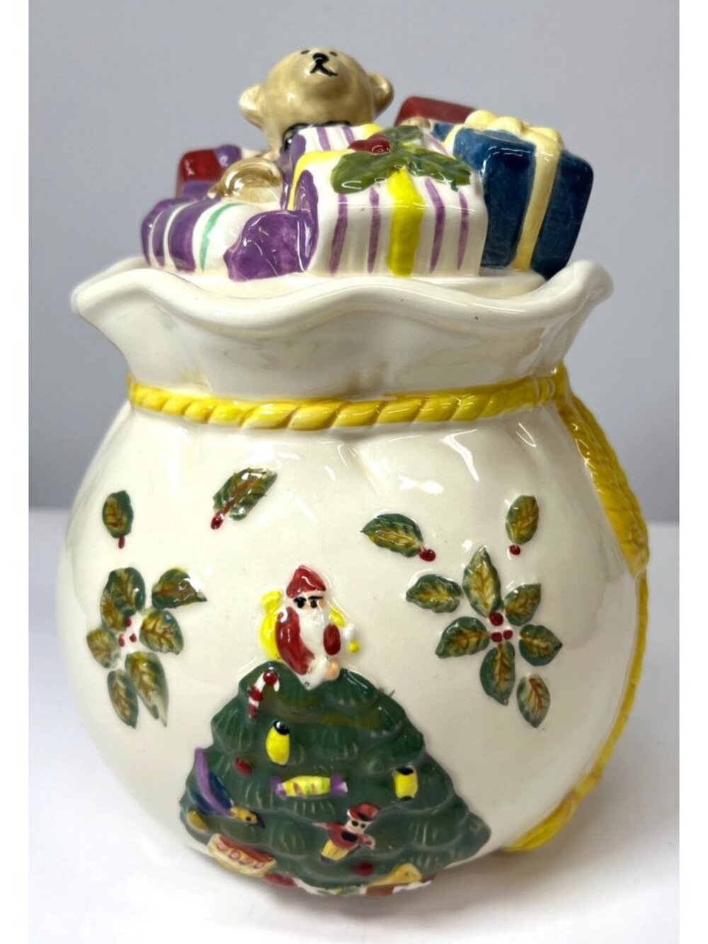Spode Christmas Cookie Jar With Teddy Bear & Gifts Lid
